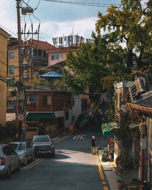 1.  Gyeonggi & Seoul